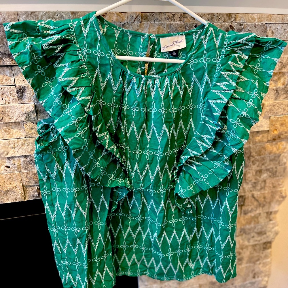 NEW Universal Thread XL green ruffle tank